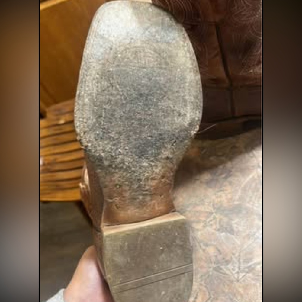 Boots - Picture 4 of 4